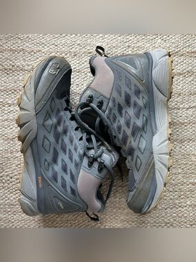The North Face Men’s Gray Hiking Boots